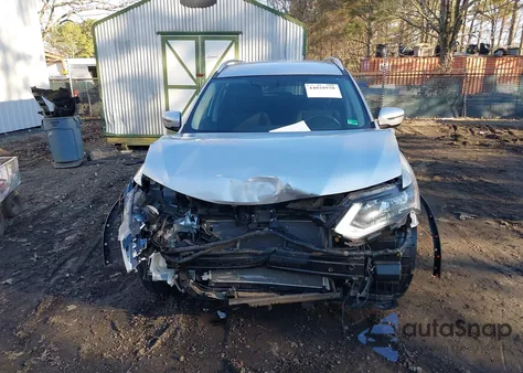 2018 Nissan Rogue Sv z USA, uszkodzony, nr VIN KNMAT2MTXJP532411